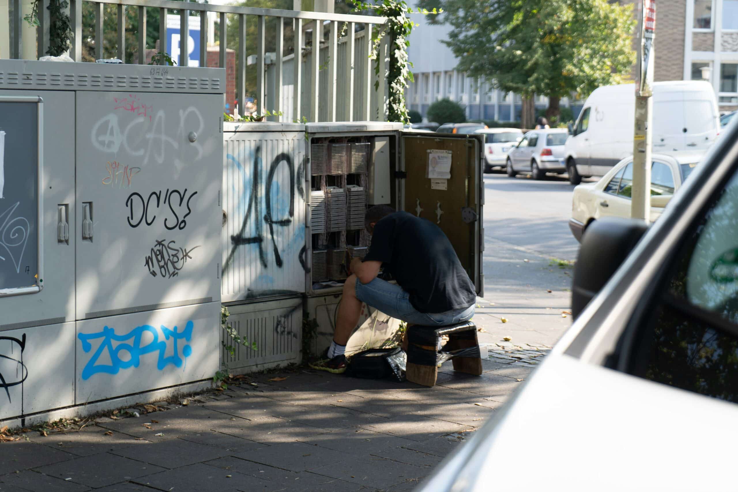 Symbolbild DSL, Verteilerkasten